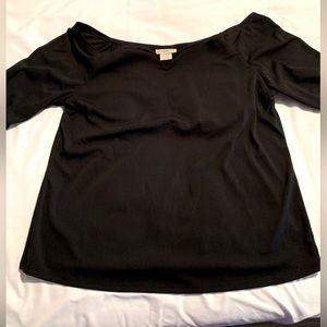 NWT 3/4 Sleeve Off Should Blouse